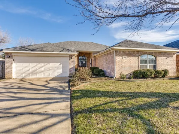 255 Vaden Ave, Burleson, TX 76028