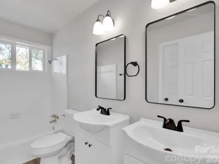 2545 Abelwood Rd — Photo 11