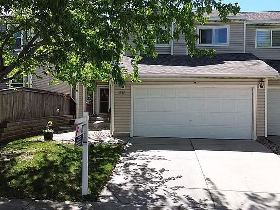 4th image of 883 Macaw Street