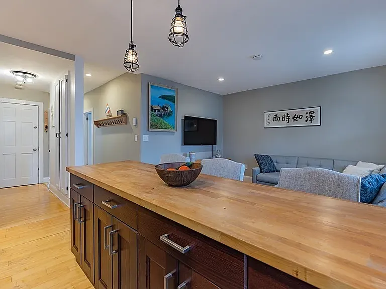 21 Lamson St #2 — Photo 7