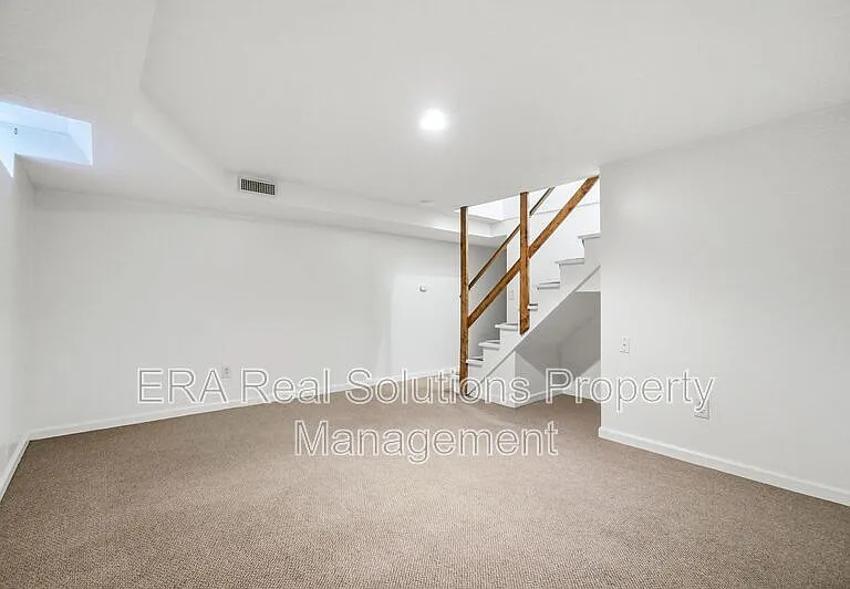 1136 McCarley Dr E — Photo 31