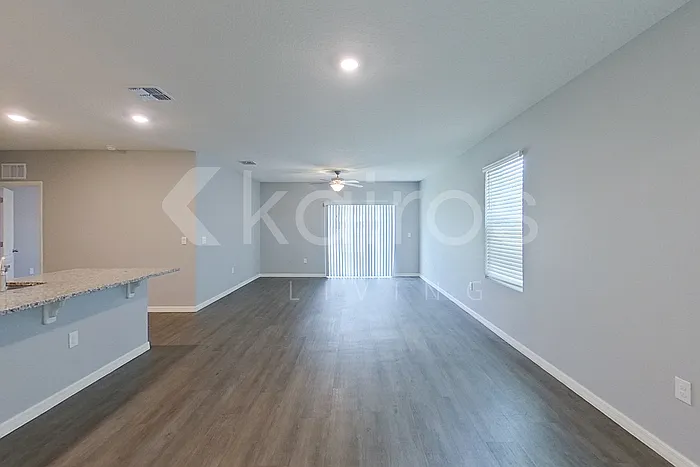 32217 Edson Ave — Photo 2
