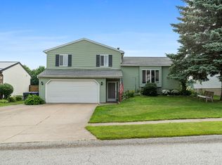 4015 Amherst Rd, Erie, PA 16506