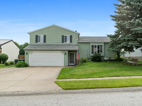 4015 Amherst Rd, Erie, PA 16506