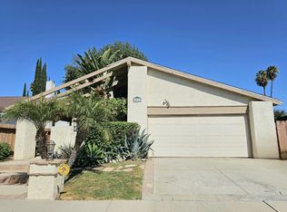 18113 Calvert St, Reseda, CA 91335