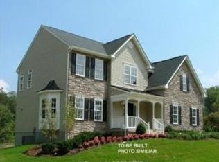 35269 Gosling Ln, Locust Grove, VA 22508