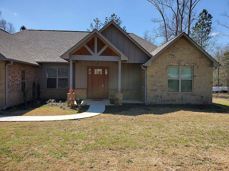1st image of 818 Willow Oak Dr