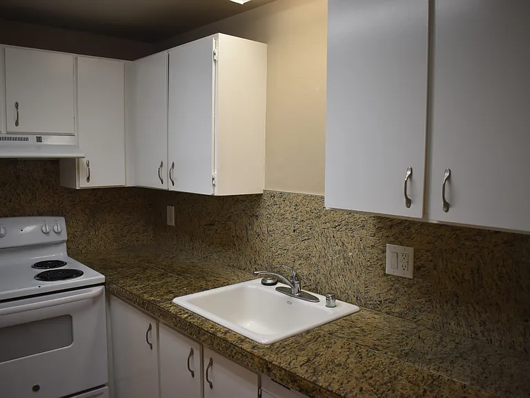 6107 NE 194th Pl #4 — Photo 18