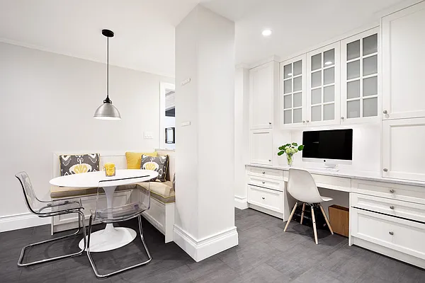 Sold by Stribling | media 19