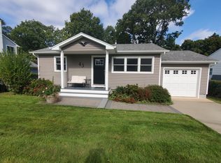 43 Soundview Ave, East Northport, NY 11731