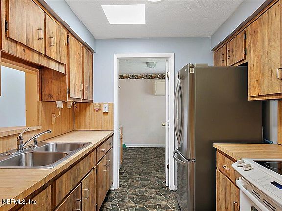 5th image of 4425 PACKARD Drive
