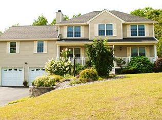 38 Scotland Heights Rd, Haverhill, MA 01832
