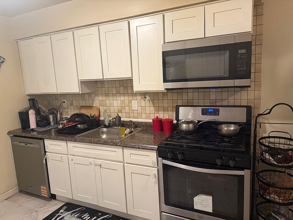 1st image of 1631 Raspberry Ct