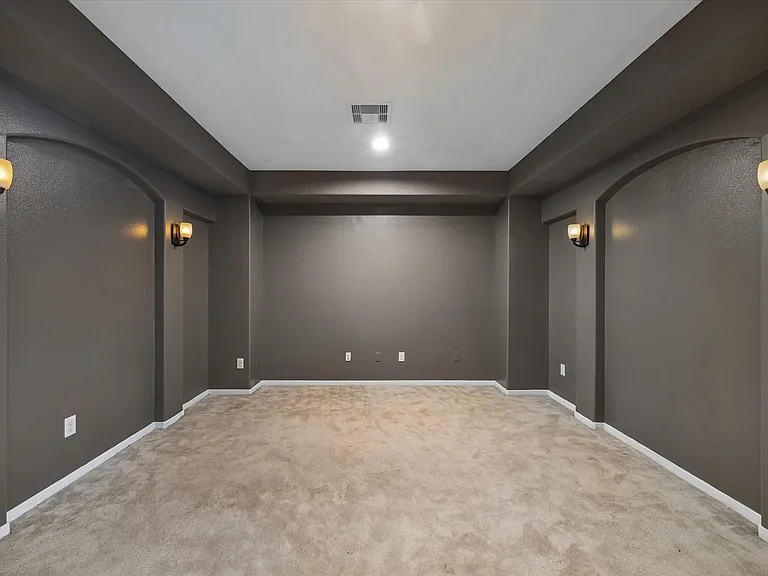 13915 Sawmill Run Ln — Photo 11