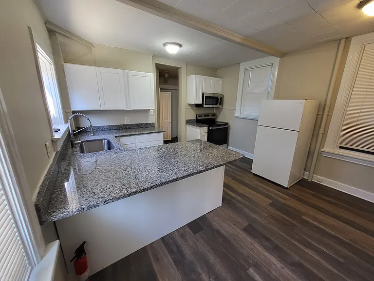 214 Peffer St #1 — Photo 1
