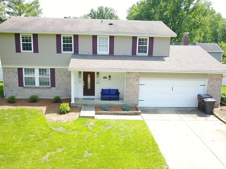 1st image of 831 Massachusetts Dr
