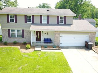 831 Massachusetts Dr, Cincinnati, OH 45245