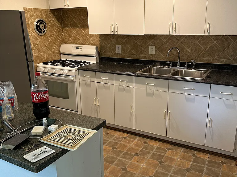 3525 Beale Ct — Photo 3