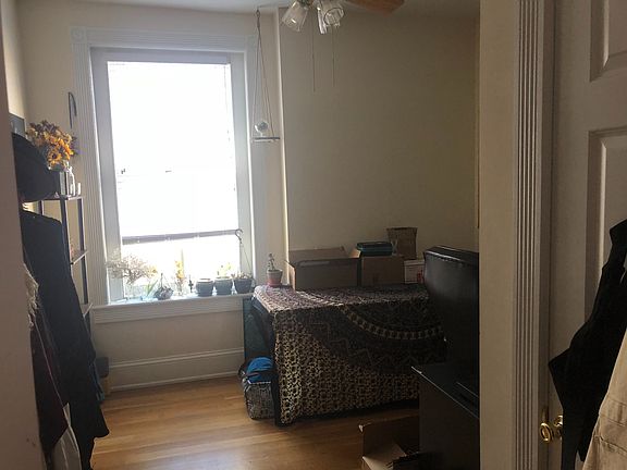 3rd image of 2 E Franklin St APT 4