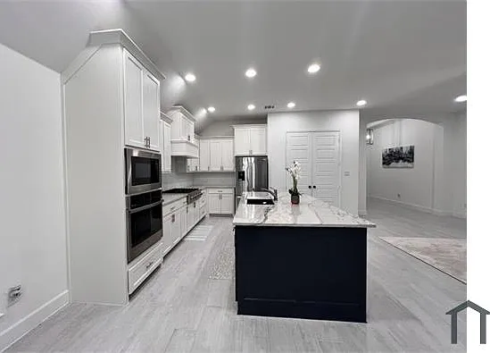 2524 Lafayette Dr — Photo 32
