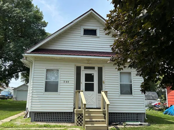 203 S Dobson St, Tripp, SD 57376