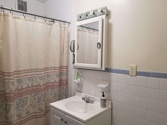 4th image of 42-17 Broadway #1