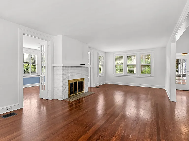 418 Jasmine Way — Photo 32