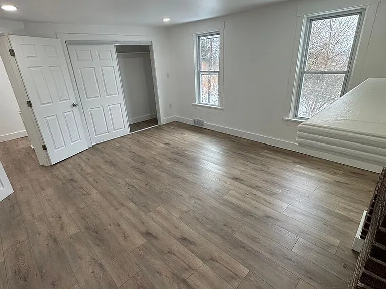 1148 East St — Photo 9