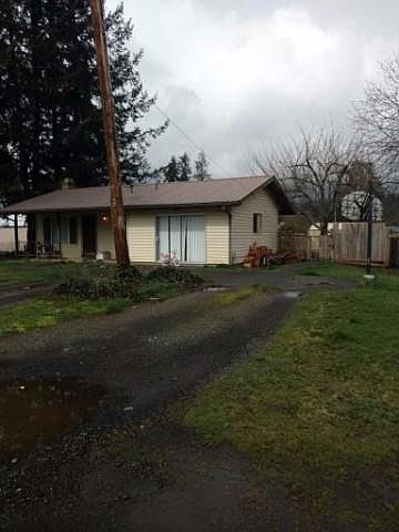 1st image of 409 E Eagle St