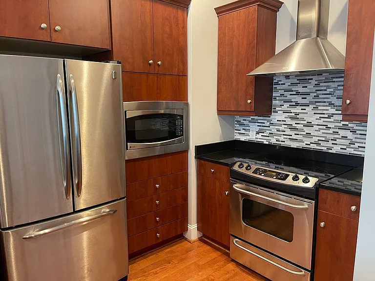 400 W North St #634 — Photo 14