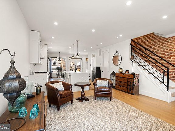 5th image of 4013 5th St NW