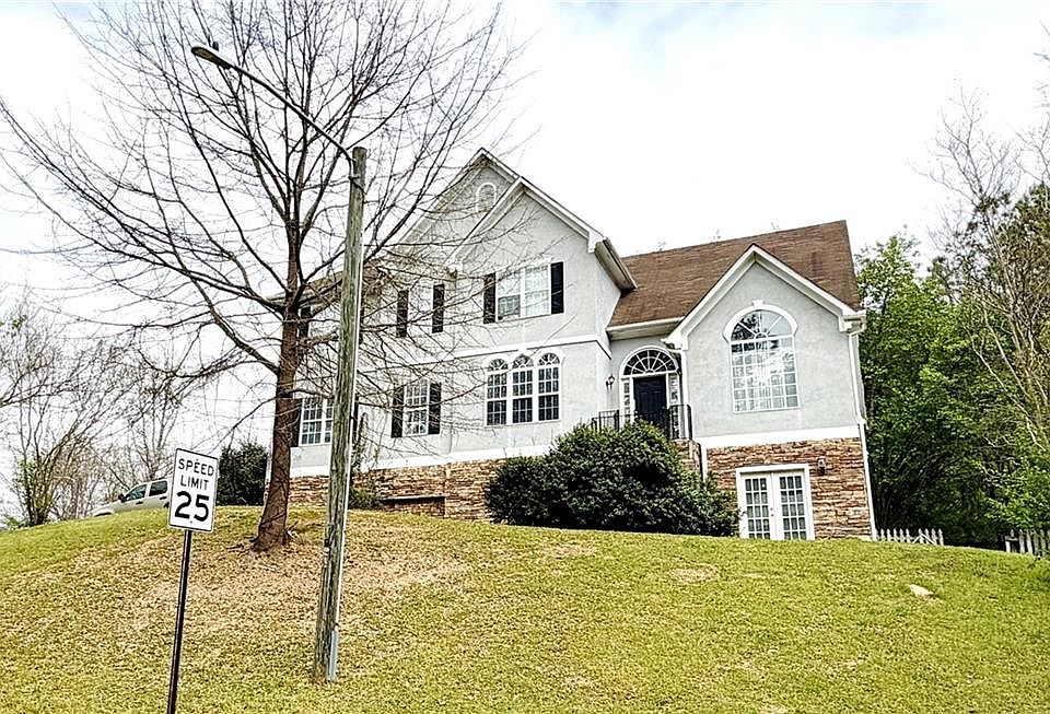 1st image of 1201 Kilrush Dr SE