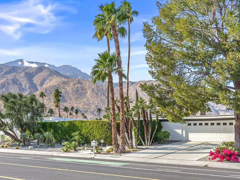 1350 E Murray Canyon Dr — Photo 11