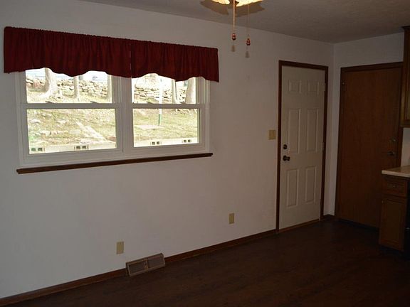 5th image of 2801 W Highland Ave