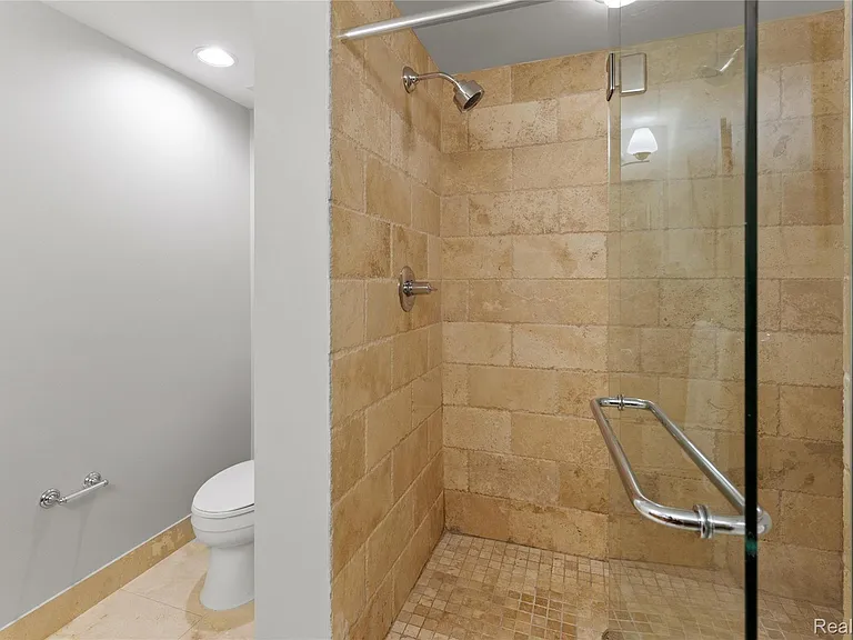 525 W Lafayette Blvd #21B — Photo 18