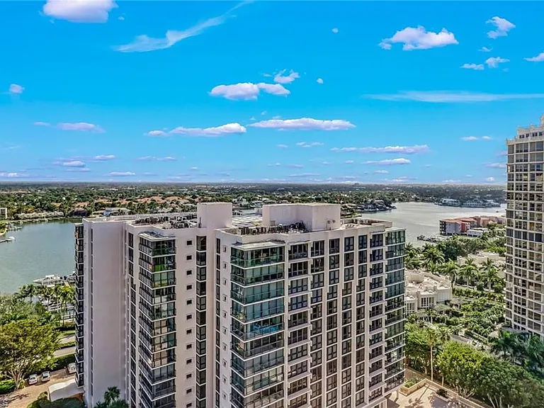 4041 Gulf Shore Blvd N #4 — Photo 5