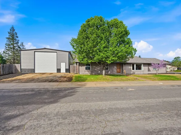 1692 Kildare Dr, Redding, CA 96001