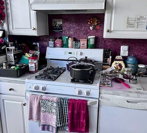 Kitchen-Stove
