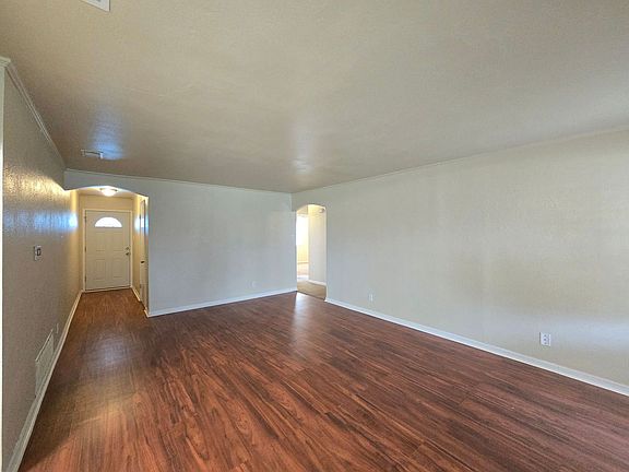 4th image of 1415 Circletree Loop