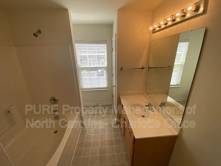304 Hancock Union Ln — Photo 13