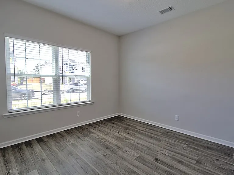 183 W West Winn Ave — Photo 7