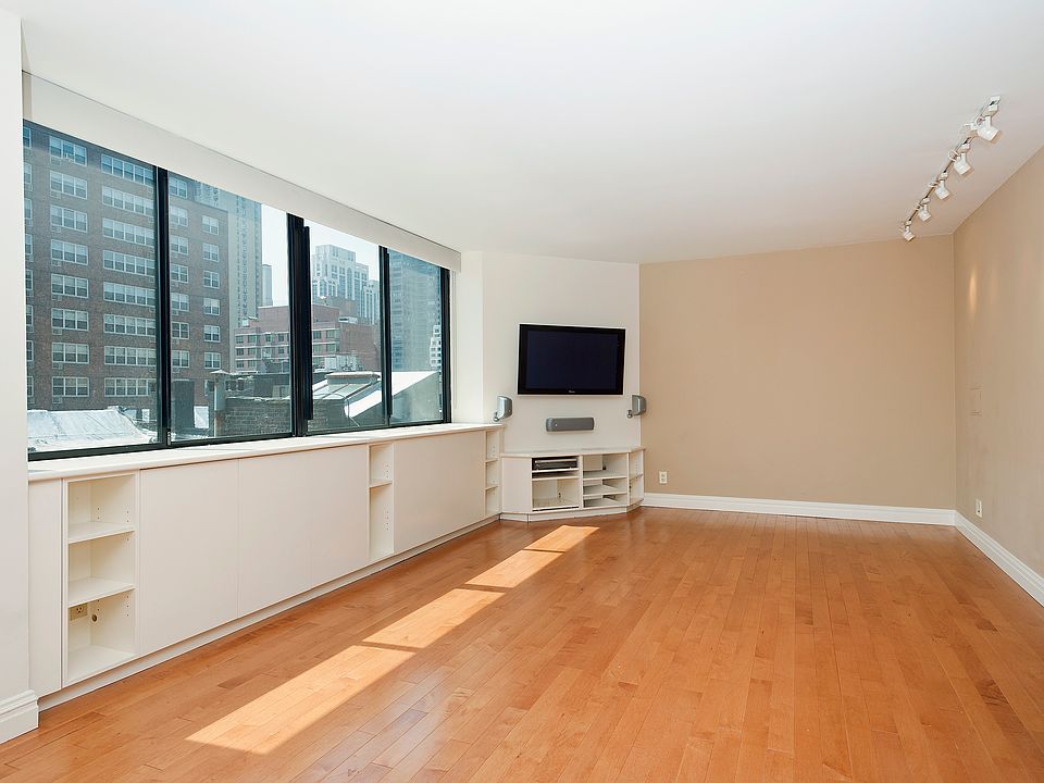 1st image of 330 E 75th St APT 6C