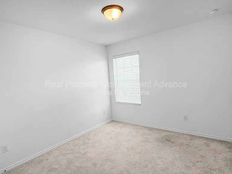 846 Breakwater Dr — Photo 16