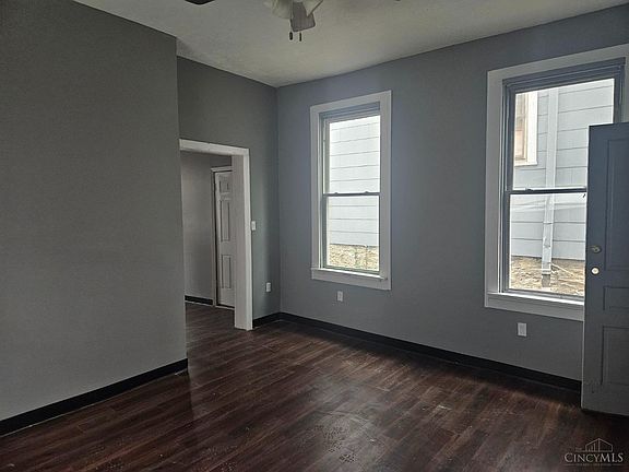 4th image of 3312 Glenway Ave