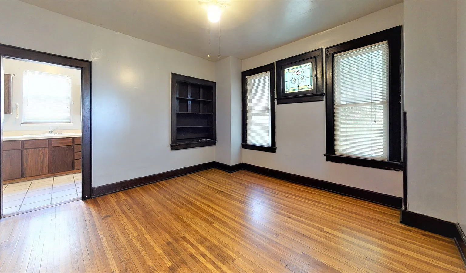 4 bed, 2.0 bath, $2,195 — Photo 4