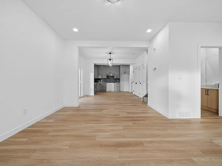 8600 121st Ave NW — Photo 16