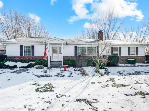 11818 Clark Dr NW, Baltimore, OH 43105