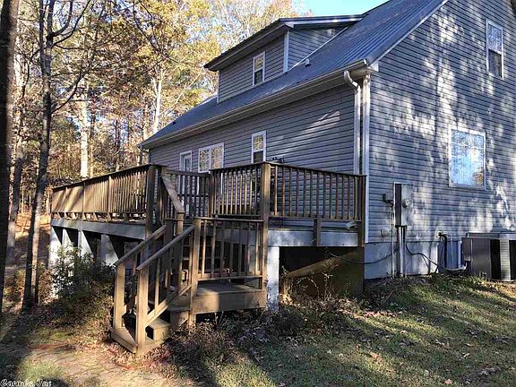 2nd image of 17 Pinecrest Ln