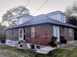 73 Noblestown Rd, Oakdale, PA 15106