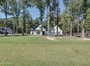 263 Dry Field Rd, Byhalia, MS 38611